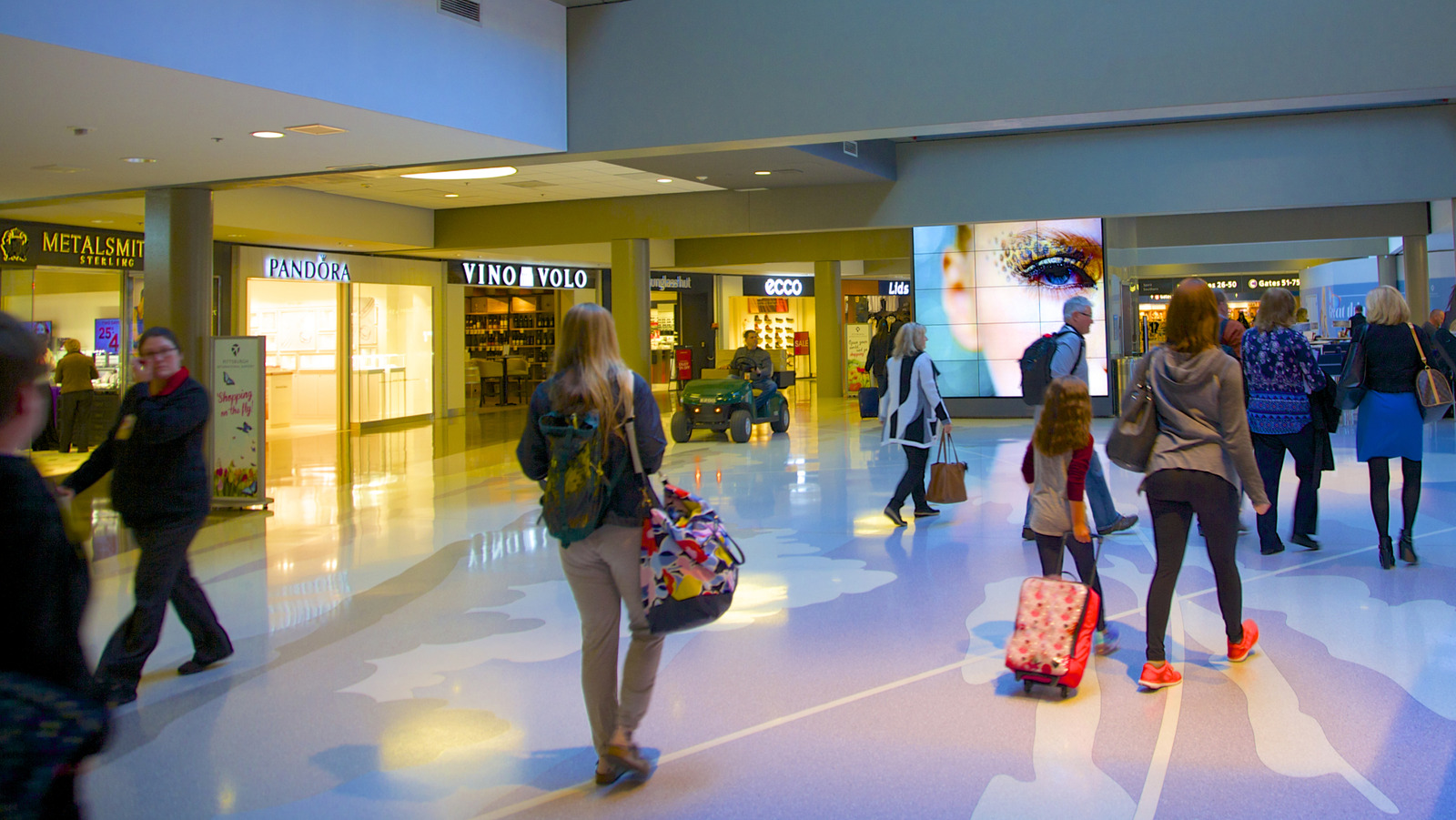 非乘客数十年来首次可以享受这一深受喜爱的机场传统